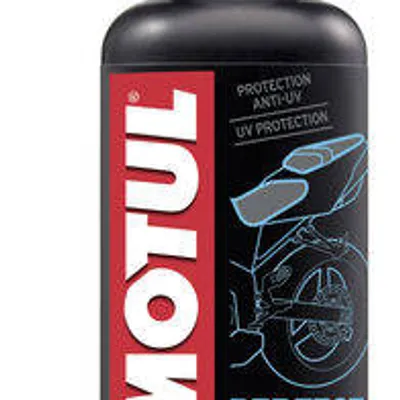 Preparat do pielęgnacji Motul E5 SHINE GO 400ML