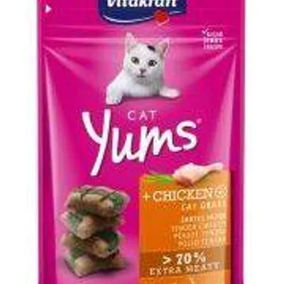 Vitakraft Cat Yums Przysmak z kurczakiem i trawą 40g