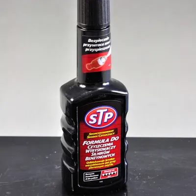 STP FORMUŁA DO CZYSZCZ.WTRYSKIWACZY BENZYNA 200 ml