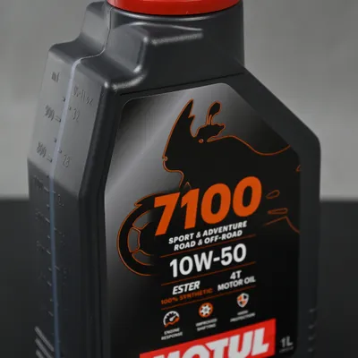 MOTUL 7100 4T 10W50 1L